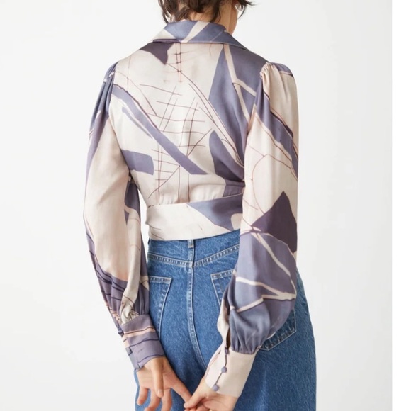 & Other Stories Top Wrap Cropped - Picture 7 of 11